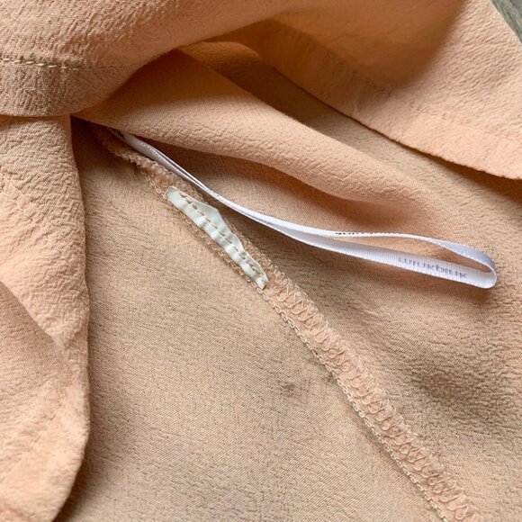 Revolve MINK PINK Women’s Mock Neck Tank Top Blouse Crepe Half Zip Pink Size M - Picture 10 of 15